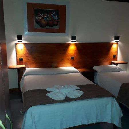 Nuevo Hotel Belgrano San Nicolás de los Arroyos Esterno foto